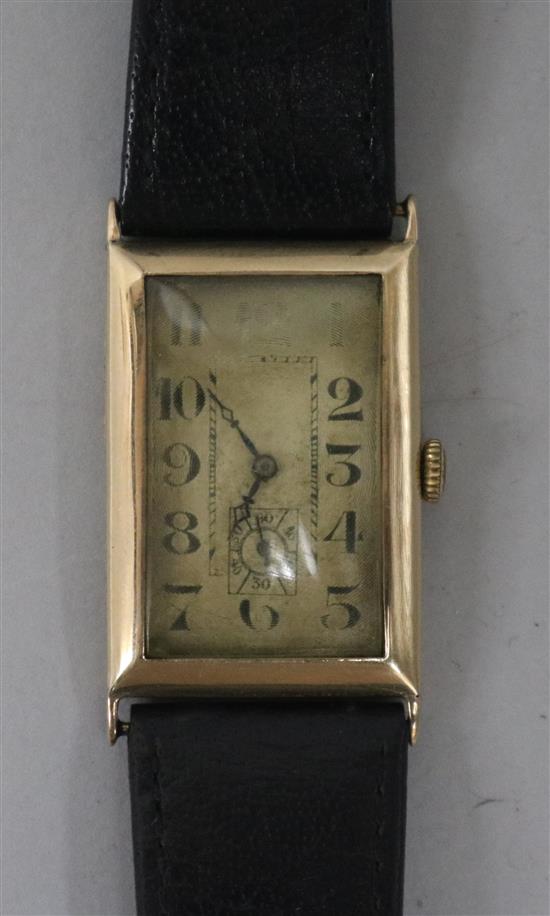 An Art Deco gentlemans 9ct gold wristwatch with silvered Arabic dial